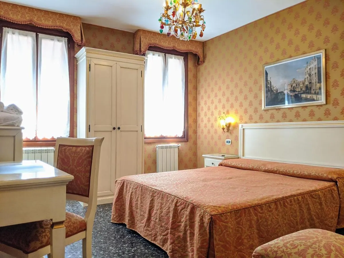 Bed and Breakfast Ca' San Vio à Venise 3*,